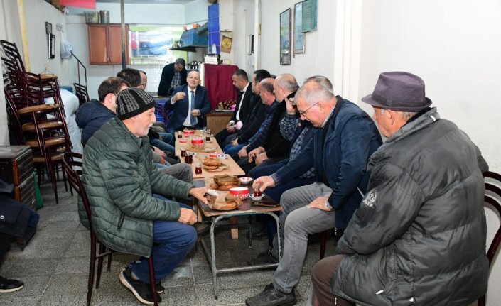 Terme Belediye Başkanı Kul, Kocaman Caddesi'nde esnaf ve vatandaşlarla buluştu