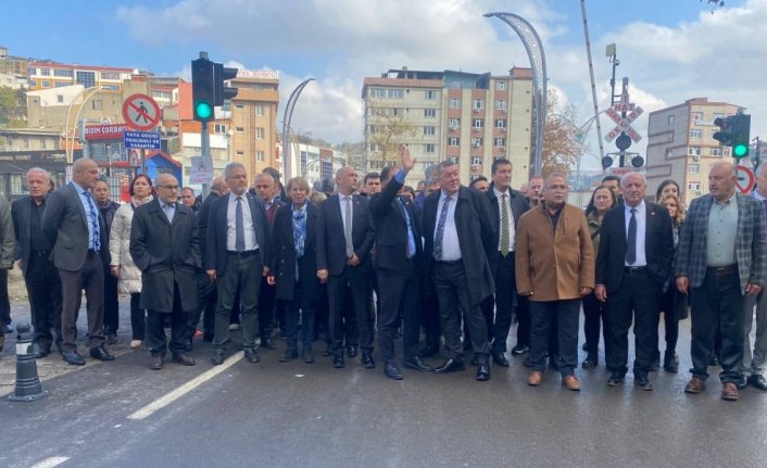 Zonguldak Belediye Başkanı Erdem'e “hakaret“ iddiasıyla gözaltına alınan zanlı tutuklandı