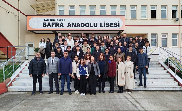 BAFRA ANADOLU LİSESİ ÖĞRENCİLERİNE BONUS HOCA MOTİVASYON SEMİNERİ VERDİ