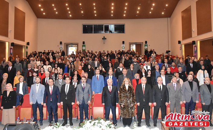 AÇÜ'de “akademik yükseltme ve teşvik ödülleri“ töreni yapıldı