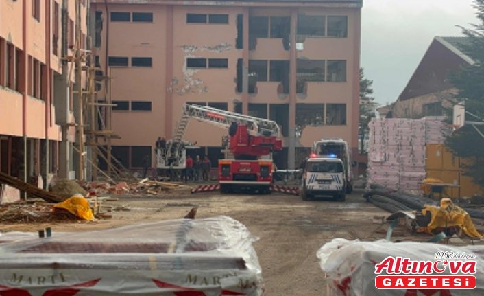 Bolu'da inşaat iskelesinden düşen işçi yaralandı