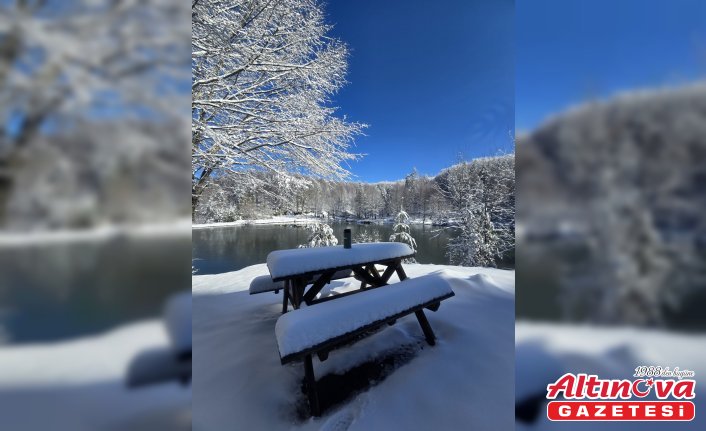 Düzce'de adrenalin tutkunları karda safari yaptı