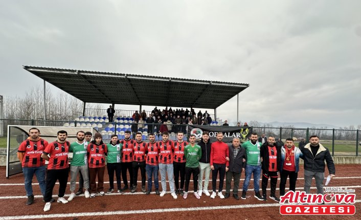 Düzce'de amatör futbol kulüplerinden Hacıyakupspor ligden çekildi