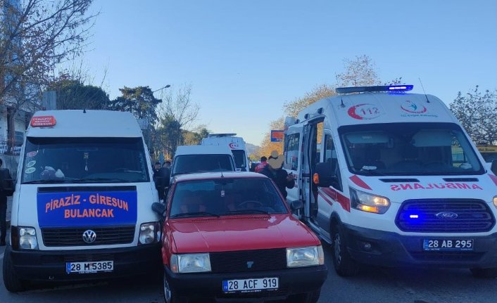 Giresun'da 4 aracın karıştığı trafik kazasında 3 kişi yaralandı