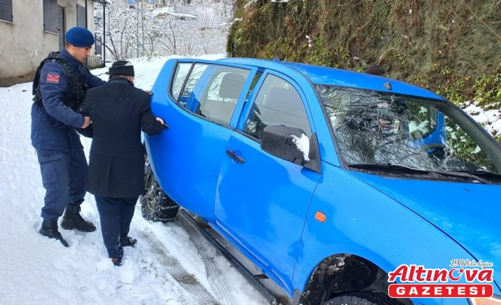 Giresun'da diyaliz hastası jandarma ekiplerince hastaneye ulaştırıldı