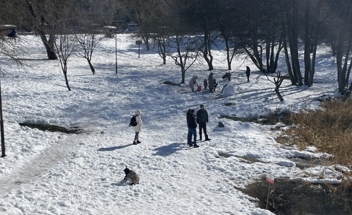 Gölcük Tabiat Parkı hafta sonunu doğada değerlendirmek isteyenleri ağırladı