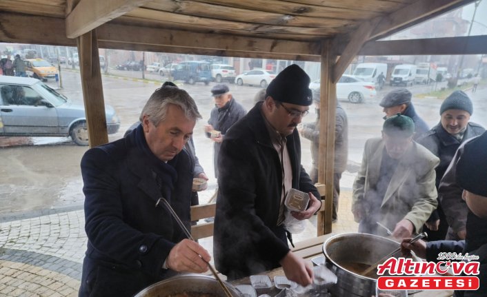 İhsangazi'nin kurucu belediye başkanı anıldı