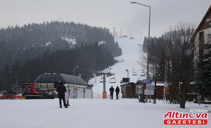 Ilgaz Dağı'nda kar etkili oluyor