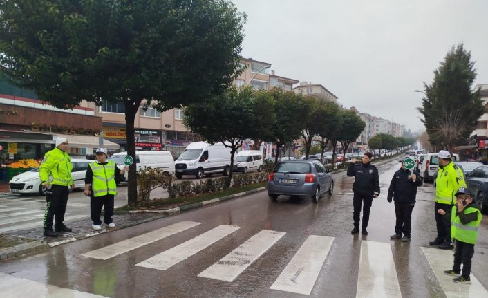 Karabük'te özel çocuklar temsili polis oldu