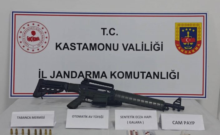 Kastamonu'da uyuşturucuyla yakalanan 4 kişiden 1'i tutuklandı