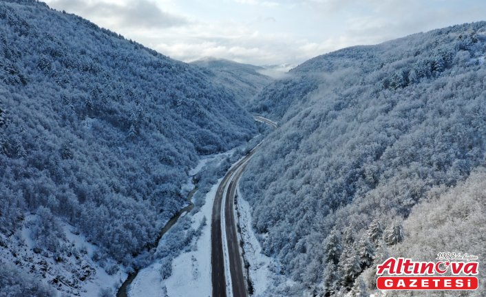 Kastamonu'nun ormanlık alanları beyaza büründü