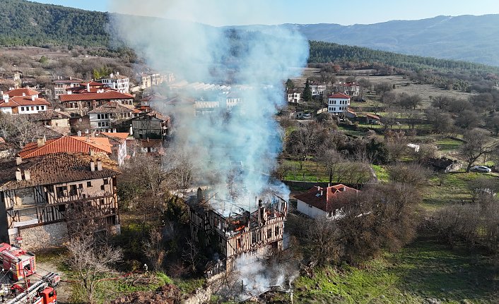 Safranbolu'da tarihi bir konak yandı