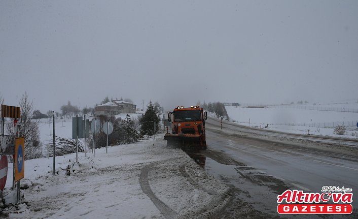 Tokat-Sivas kara yolunda kar etkili oldu