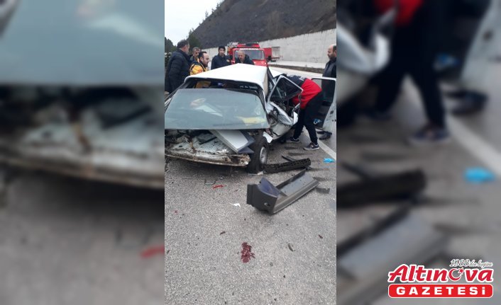 Tokat'ta devrilen otomobildeki 2 kişi yaralandı