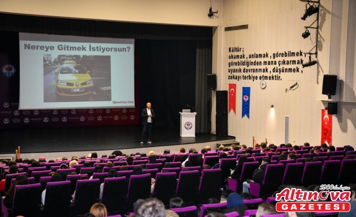 Trabzon'da öğrencilere “disiplinli çalışma ve motivasyon“ semineri verildi