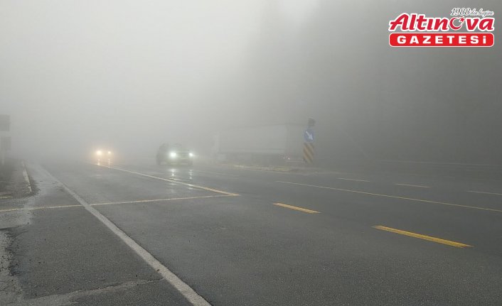 Bolu Dağı'nda sis görüş mesafesini düşürdü