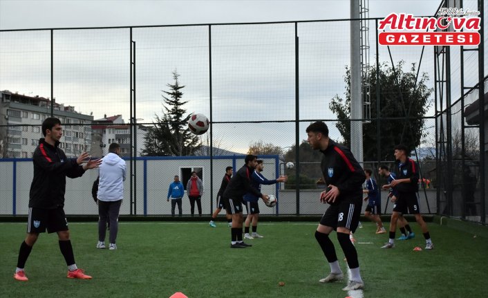 Trabzonsporlu efsaneleri yetiştiren mahallede genç yetenekler meşin yuvarlağın peşinde