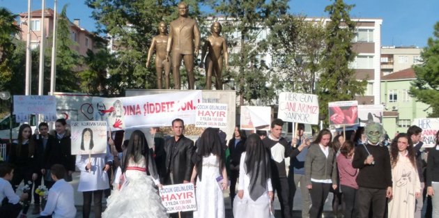 Bafra'da, 'Kadına Şiddet' Protesto Edildi