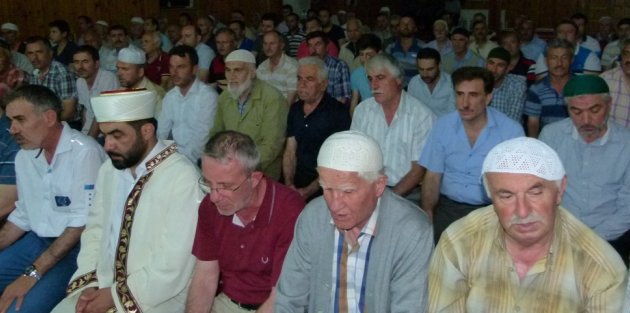 BAFRA’DA, RAMAZANDA İLK TERAVİH NAMAZI KILINDI