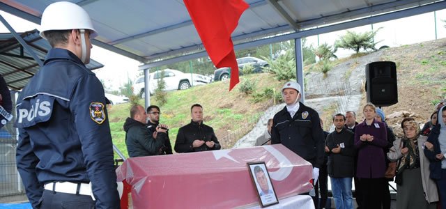 Kalp Krizi Geçiren Polis Memuru Hayatını Kaybetti