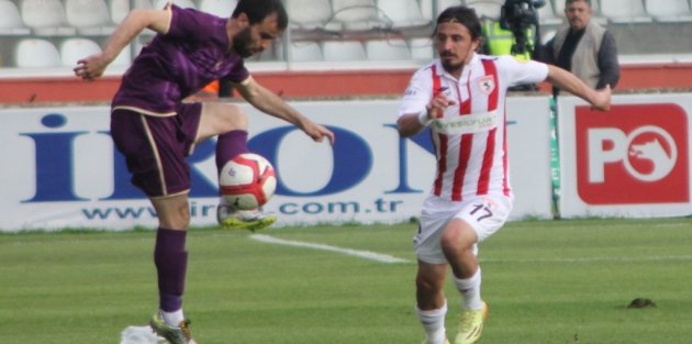 SAMSUNSPOR OSMANLISPOR'U ELİNDEN KAÇIRDI.0-2