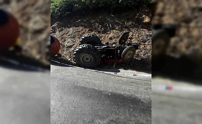 Gümüşhane'de traktör devrildi: 2 ölü, 1 yaralı