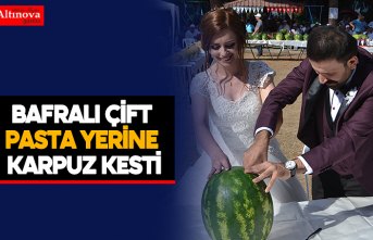 Bafralı çift pasta yerine karpuz kesti