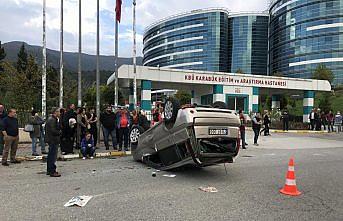 Karabük'te trafik kazası güvenlik kamerasına yansıdı