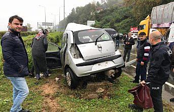 Rize'de otomobil elektrik direğine çarptı: 1 ölü