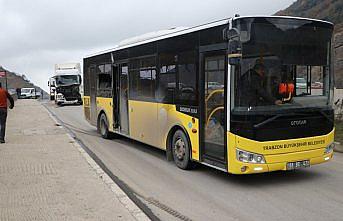 Trabzon'da belediye otobüsüyle tır çarpıştı: 9 yaralı