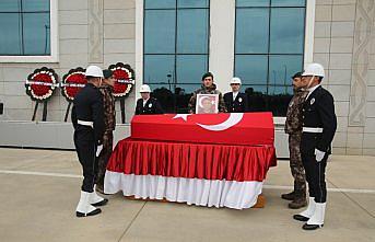 Tedavi gören polis memuru hayatını kaybetti