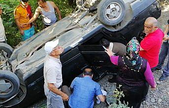 Zonguldak'ta otomobil devrildi: 3 yaralı