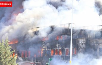 Tuzla'daki fabrika yangını kısmen kontrol altına alındı