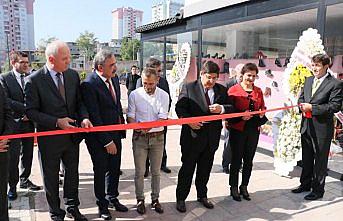 Eski yükümlü ayakkabı atölyesi açtı