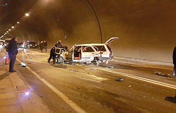 Artvin'de tünelde zincirleme trafik kazası: 4 yaralı