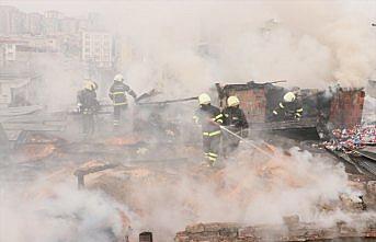 Samsun'da evin çatısında çıkan yangın söndürüldü