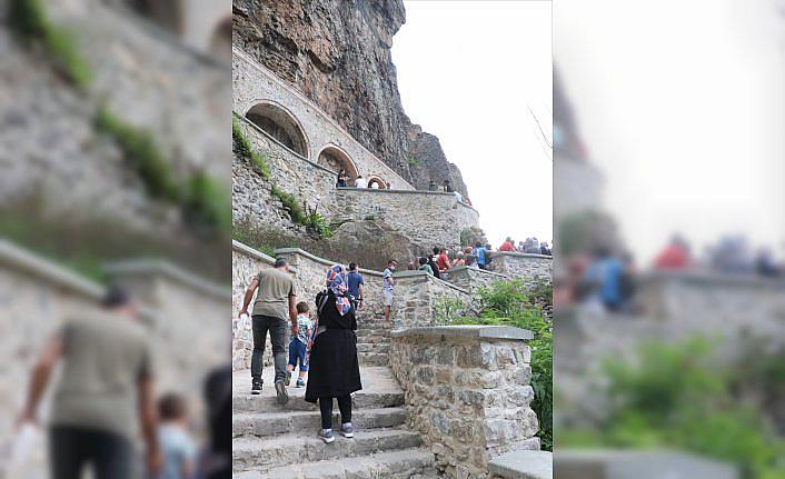 Sümela Manastırı'ndaki frekslerde tahribat oluştuğu iddiası