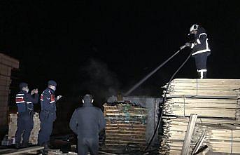 Karabük'te kereste fabrikasında çıkan yangın söndürüldü