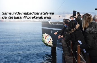 Samsun'da mübadiller atalarını denize karanfil bırakarak andı