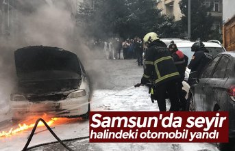 Samsun'da seyir halindeki otomobil yandı