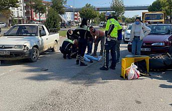 Samsun'da kamyonete çarpan motosikletin sürücüsü yaralandı