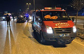 Karabük'te devrilen otomobilin sürücüsü kazadan yara almadan kurtuldu