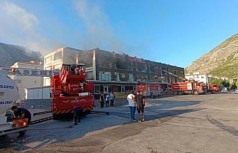 Amasya'da bir AVM'de çıkan yangın kontrol altına alındı