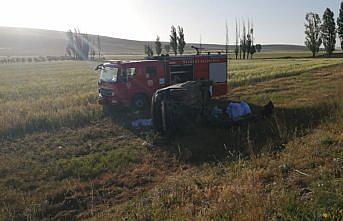 Bayburt'ta otomobilin tarlaya devrildiği kazada 5 kişi yaralandı