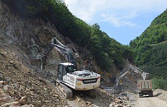 Giresun'da köy grup yolunda çalışmalar sürüyor