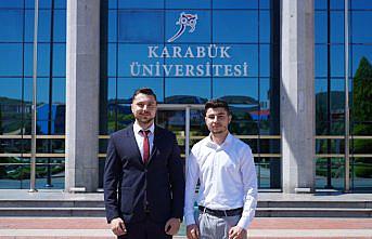 Karabük Üniversitesi öğrencisi Suriyeli ağabey kardeş, mühendislik fakültesini dereceyle bitirdi