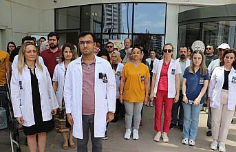 Kastamonu'da doktorlar, Sinop'taki trafik kazasında ölen meslektaşlarını andı