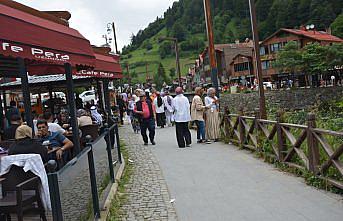 Uzungöl bayramda turistlerin gözde mekanları arasında yerini aldı