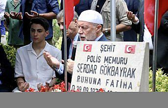 15 Temmuz şehitleri Sakarya ve Düzce'deki mezarları başında anıldı