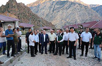 Artvin Valisi Ünsal, Yeniköy'de incelemelerde bulundu